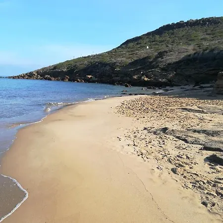 Lu Bagnu Il Corallo Holiday home *